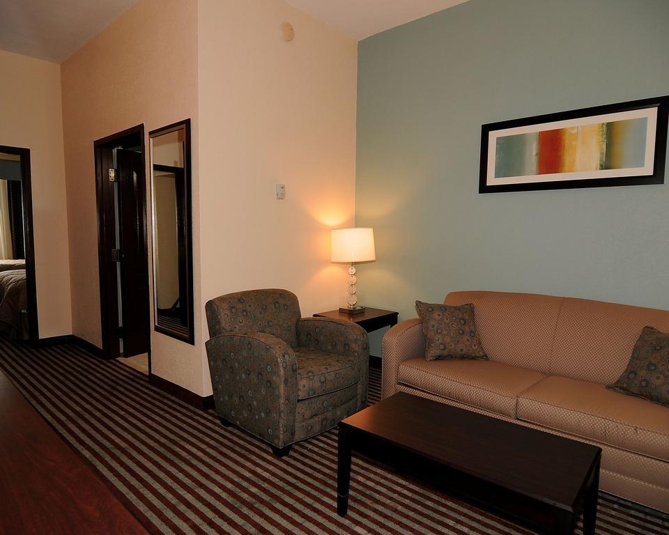 Comfort Inn & Suites Grenada Exterior foto